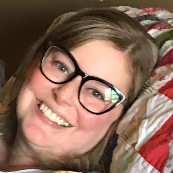 Meet your Posher, Hope - Picture 1 of 1